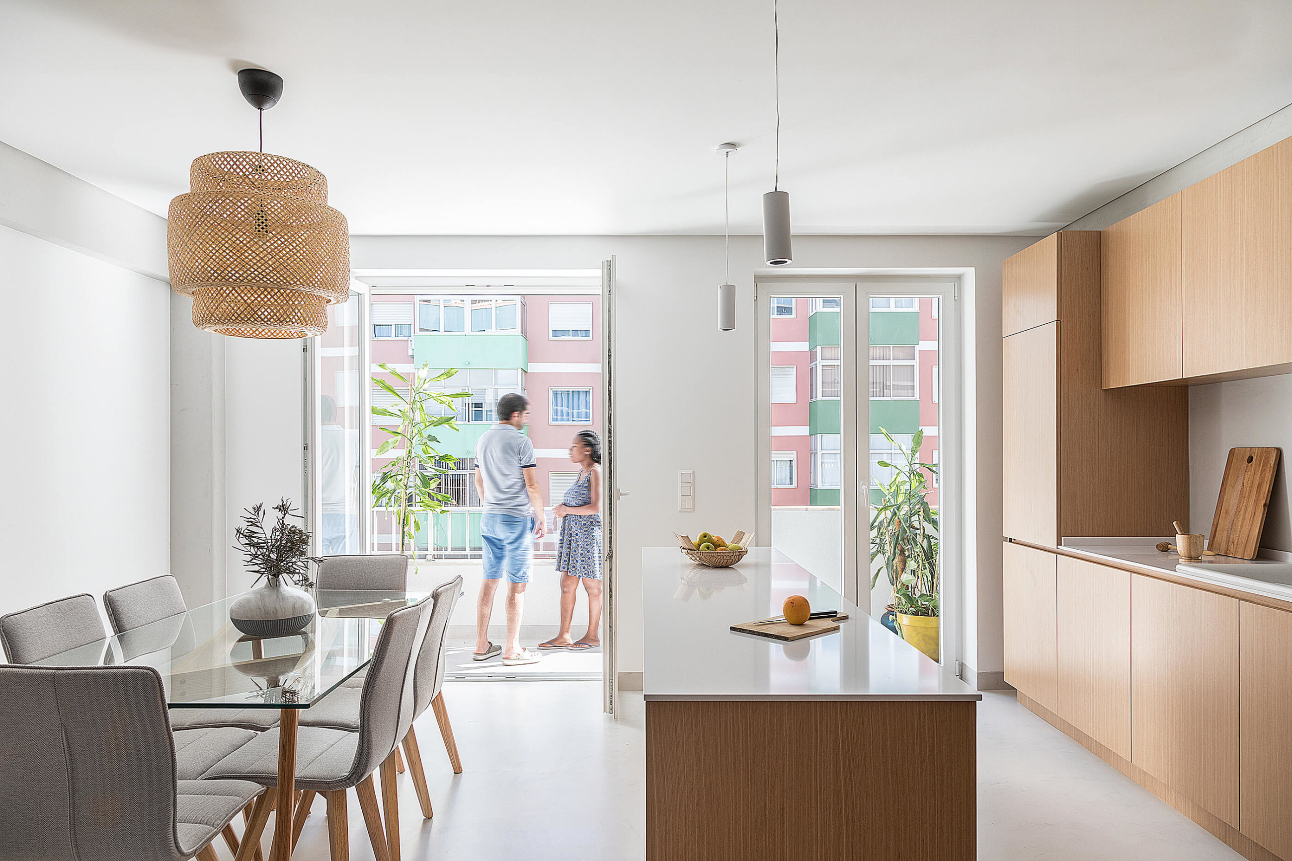 Reportagem Fotografia de arquitectura portuguesa fotografo Ivo tavares studio projecto reabilitação apartamento de Paulo Moreira Architectures