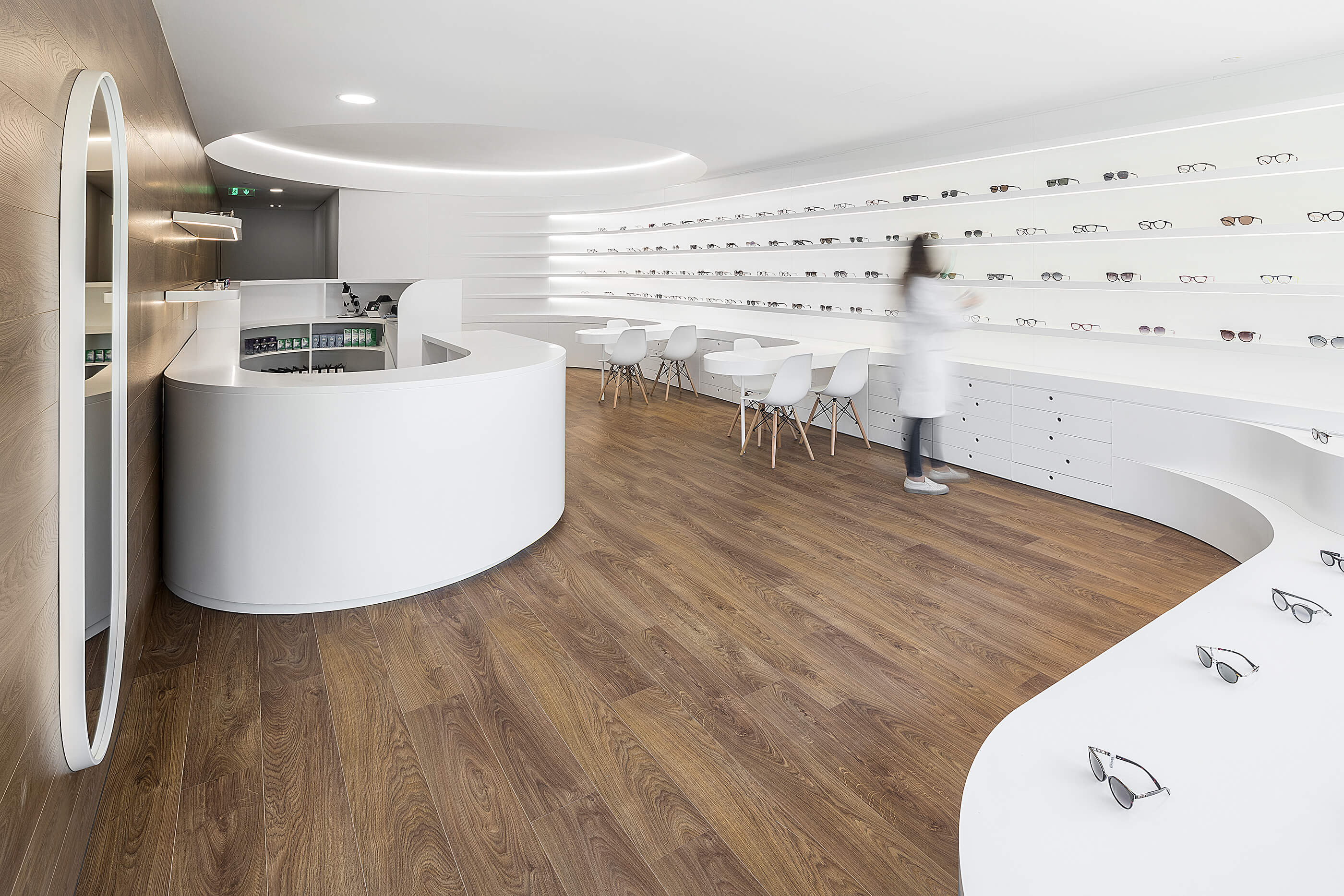 Reportagem Fotografia de arquitectura portuguesa fotografo Ivo tavares studio projecto Óptica Pitães de Tsou Arquitectos