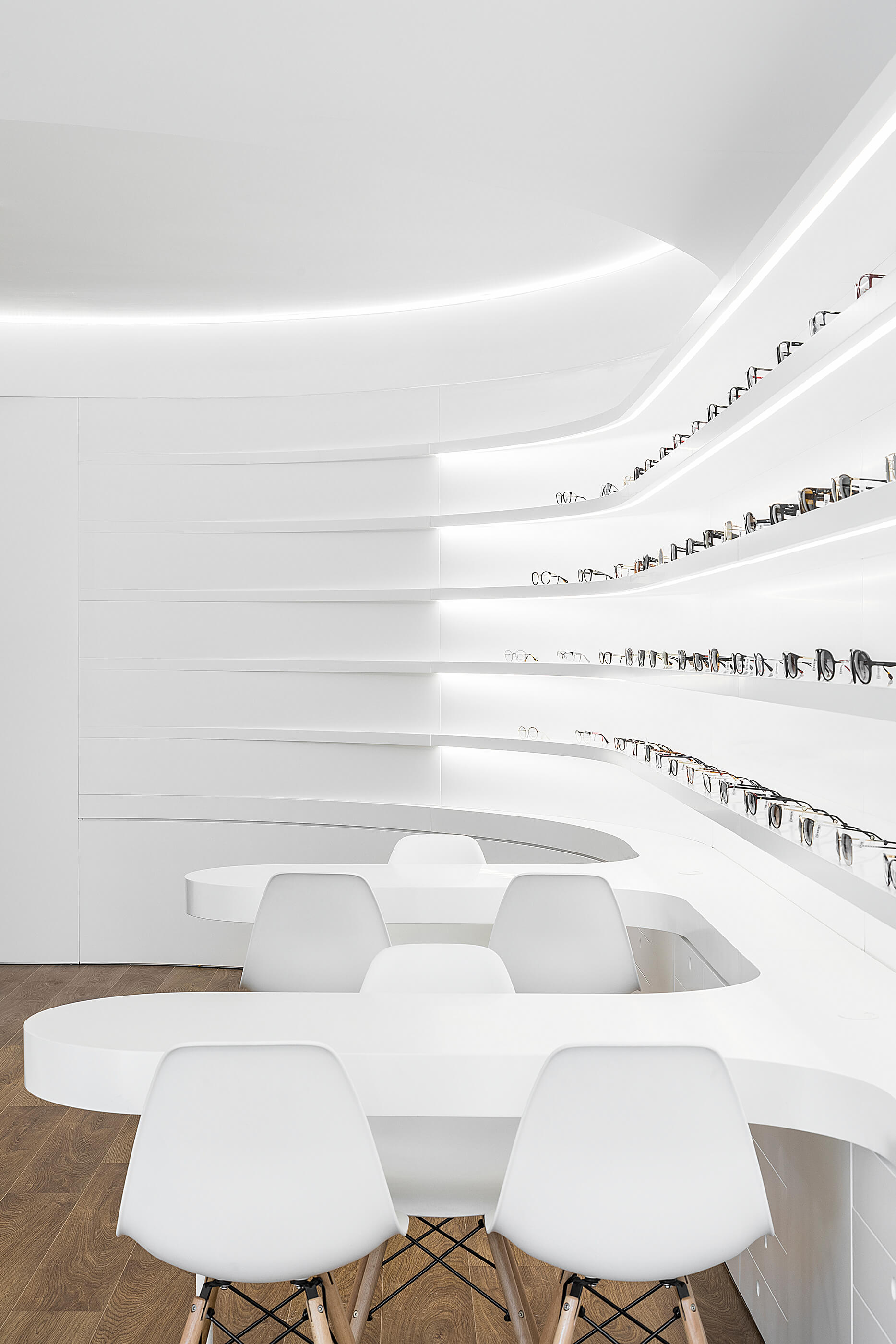 Reportagem Fotografia de arquitectura portuguesa fotografo Ivo tavares studio projecto Óptica Pitães de Tsou Arquitectos
