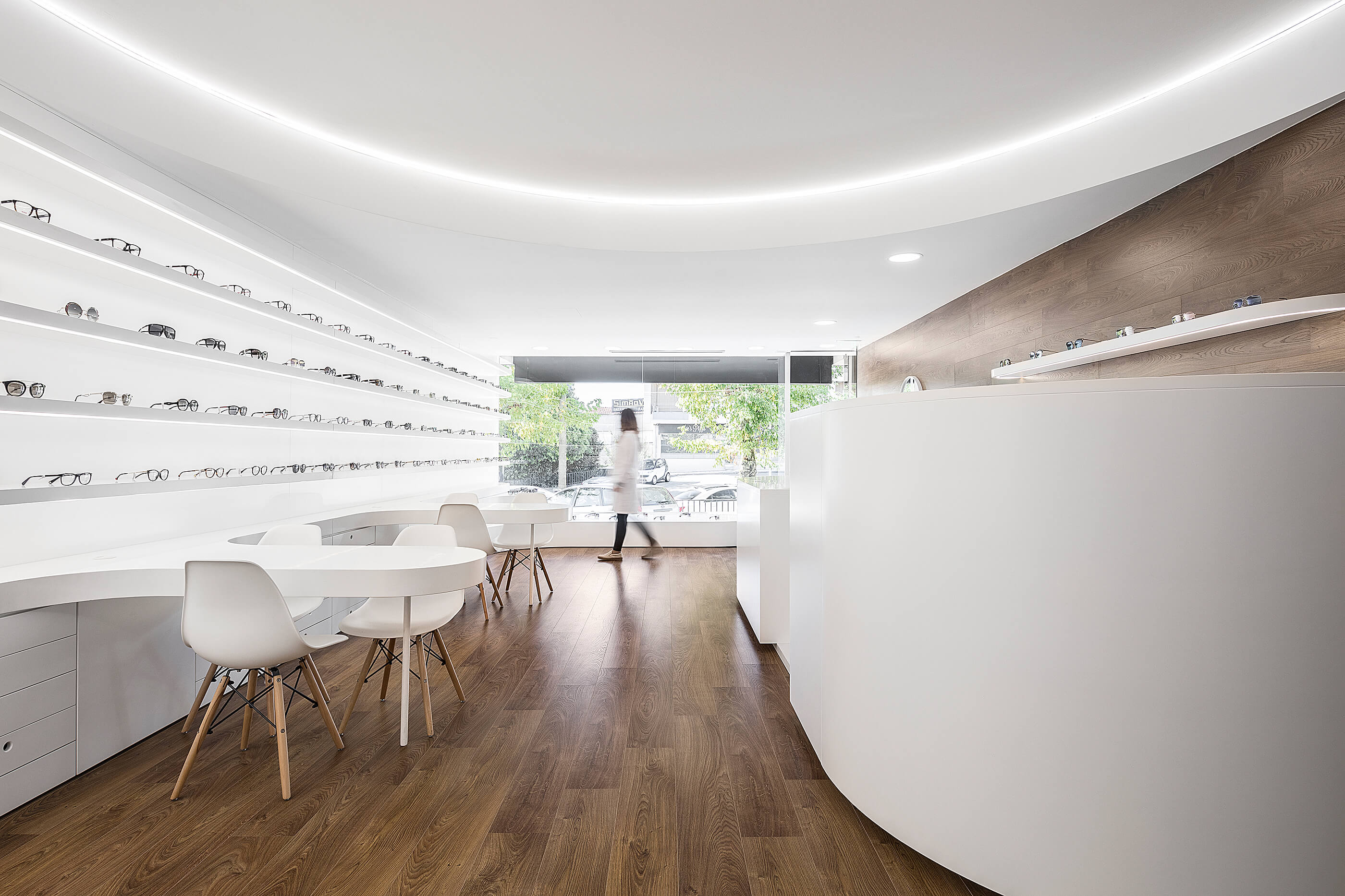 Reportagem Fotografia de arquitectura portuguesa fotografo Ivo tavares studio projecto Óptica Pitães de Tsou Arquitectos
