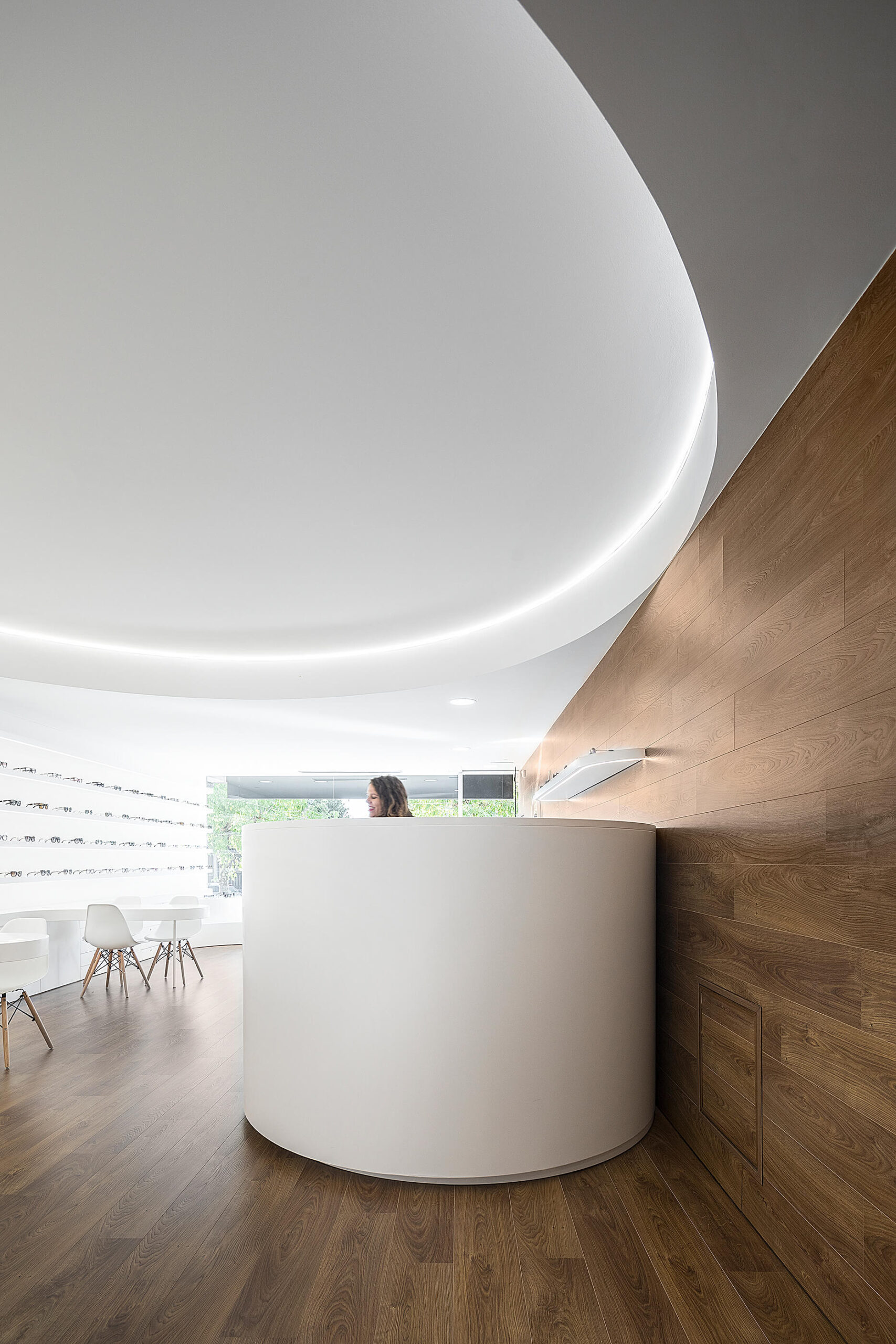 Reportagem Fotografia de arquitectura portuguesa fotografo Ivo tavares studio projecto Óptica Pitães de Tsou Arquitectos