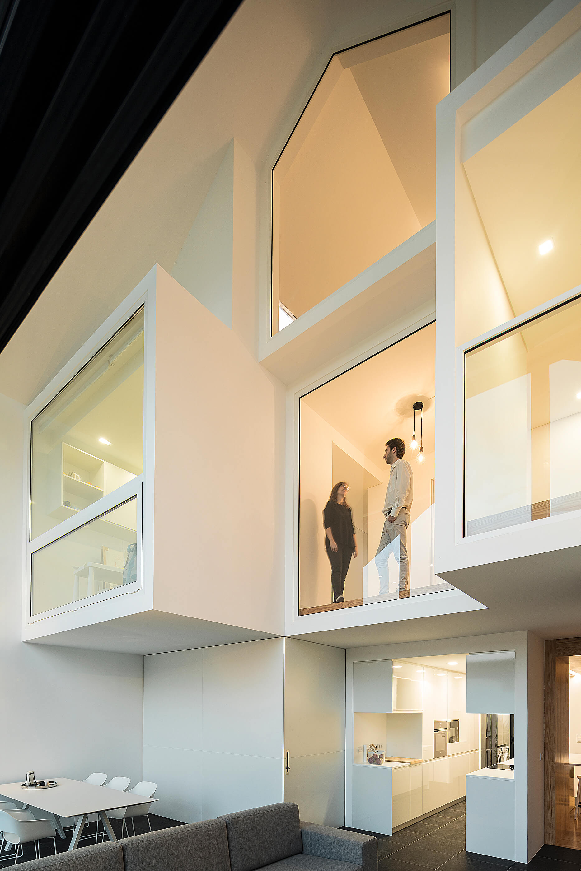 Reportagem Fotografia de arquitectura portuguesa fotografo Ivo tavares studio projecto reabilitação casa do arco do atelier Frari