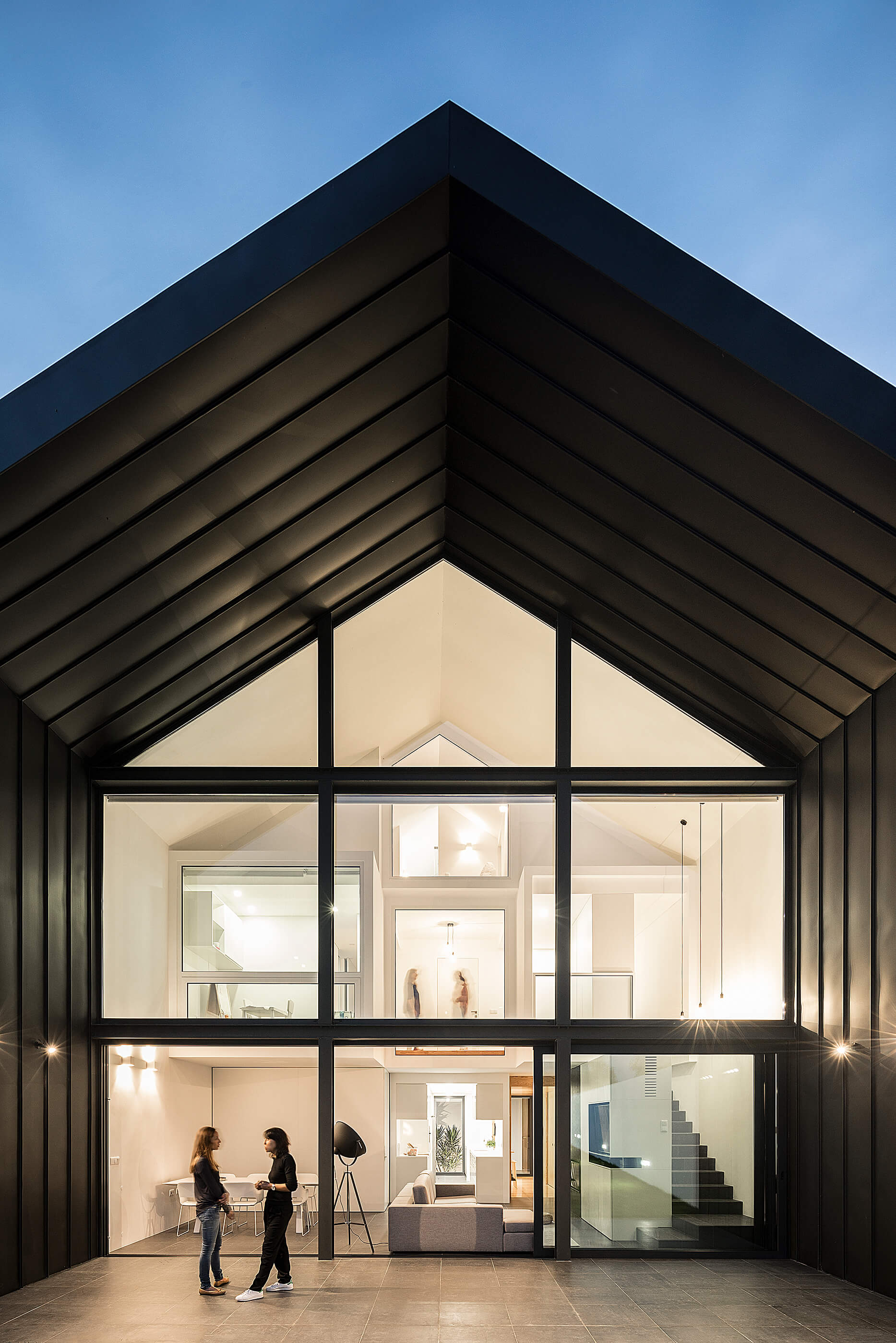 Reportagem Fotografia de arquitectura portuguesa fotografo Ivo tavares studio projecto reabilitação casa do arco do atelier Frari