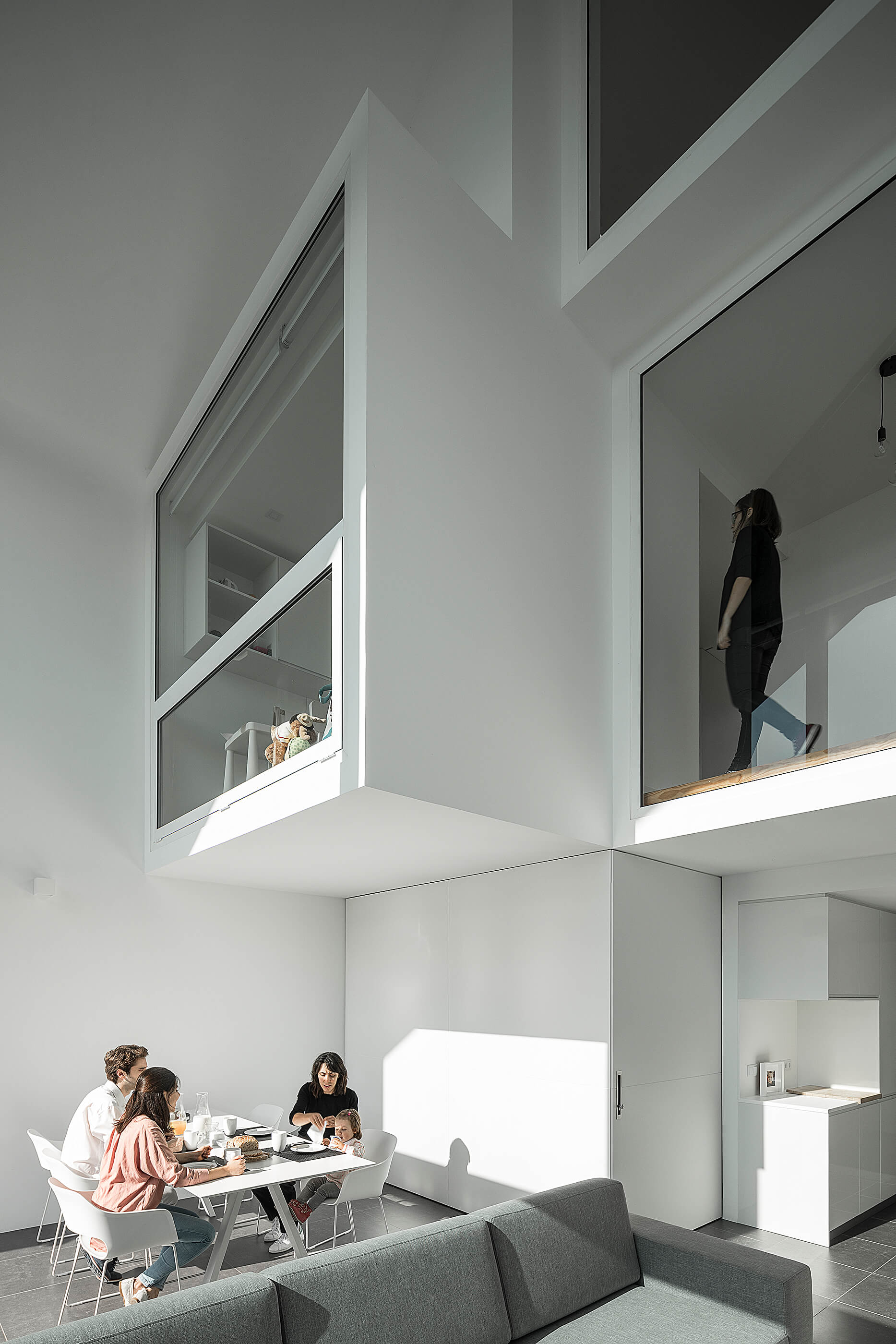 Reportagem Fotografia de arquitectura portuguesa fotografo Ivo tavares studio projecto reabilitação casa do arco do atelier Frari