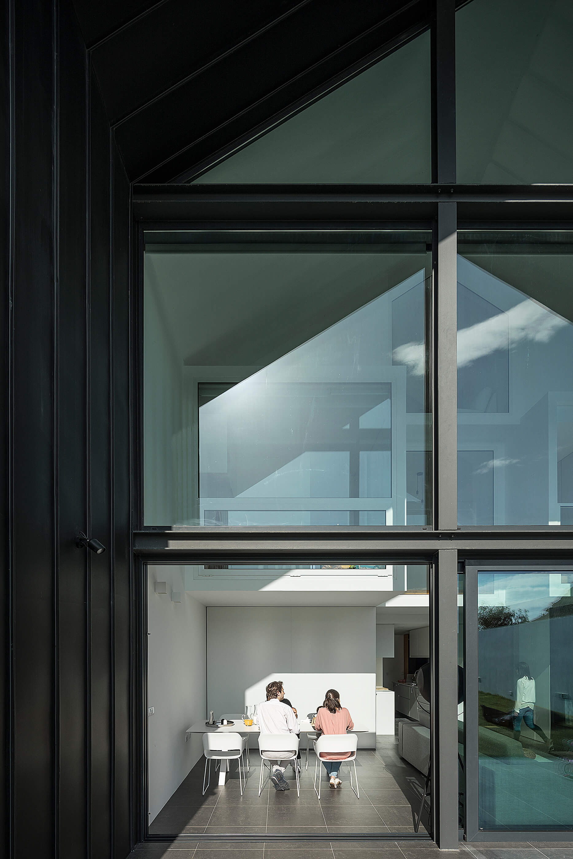 Reportagem Fotografia de arquitectura portuguesa fotografo Ivo tavares studio projecto reabilitação casa do arco do atelier Frari