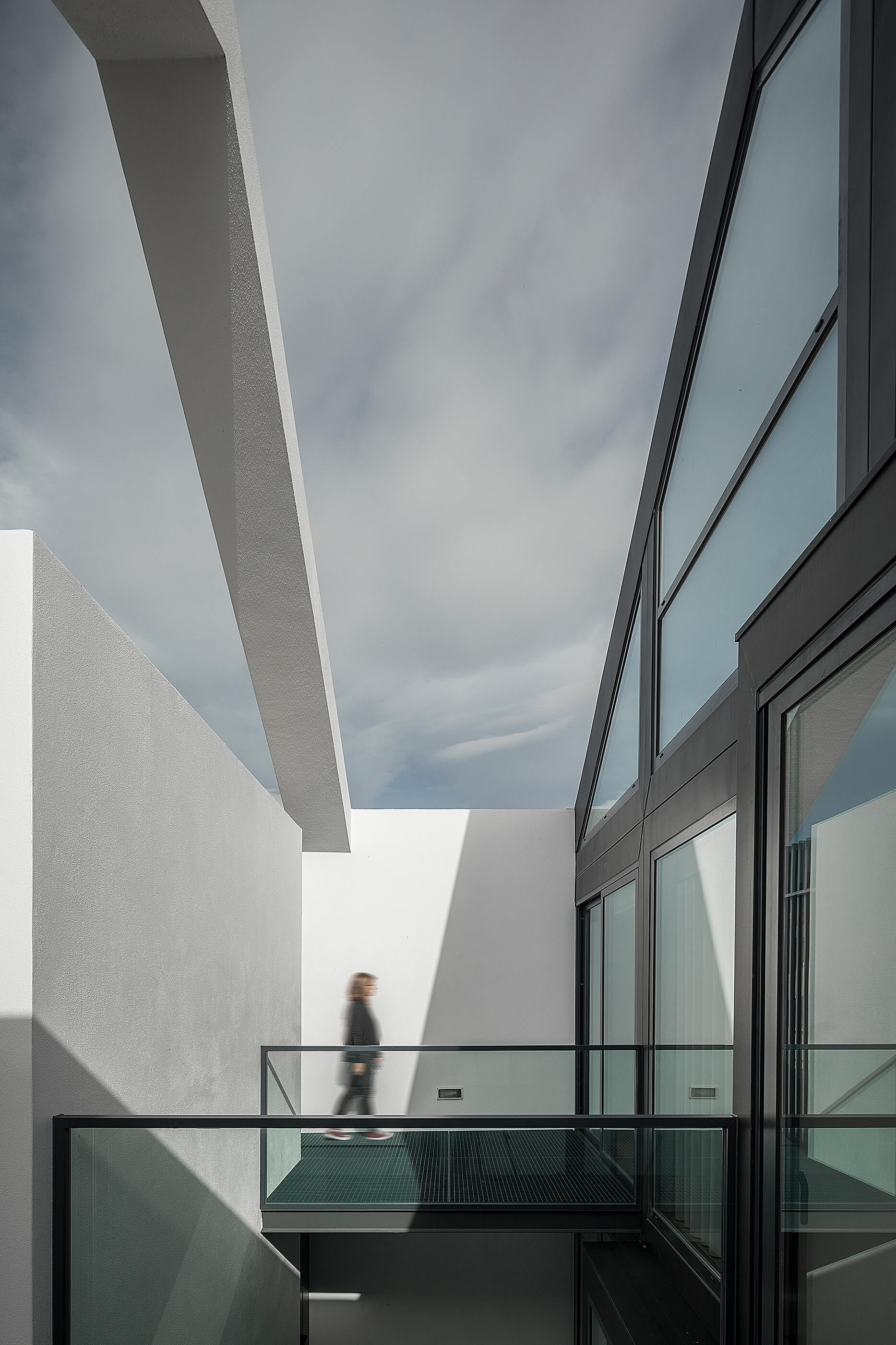 Reportagem Fotografia de arquitectura portuguesa fotografo Ivo tavares studio projecto reabilitação casa do arco do atelier Frari