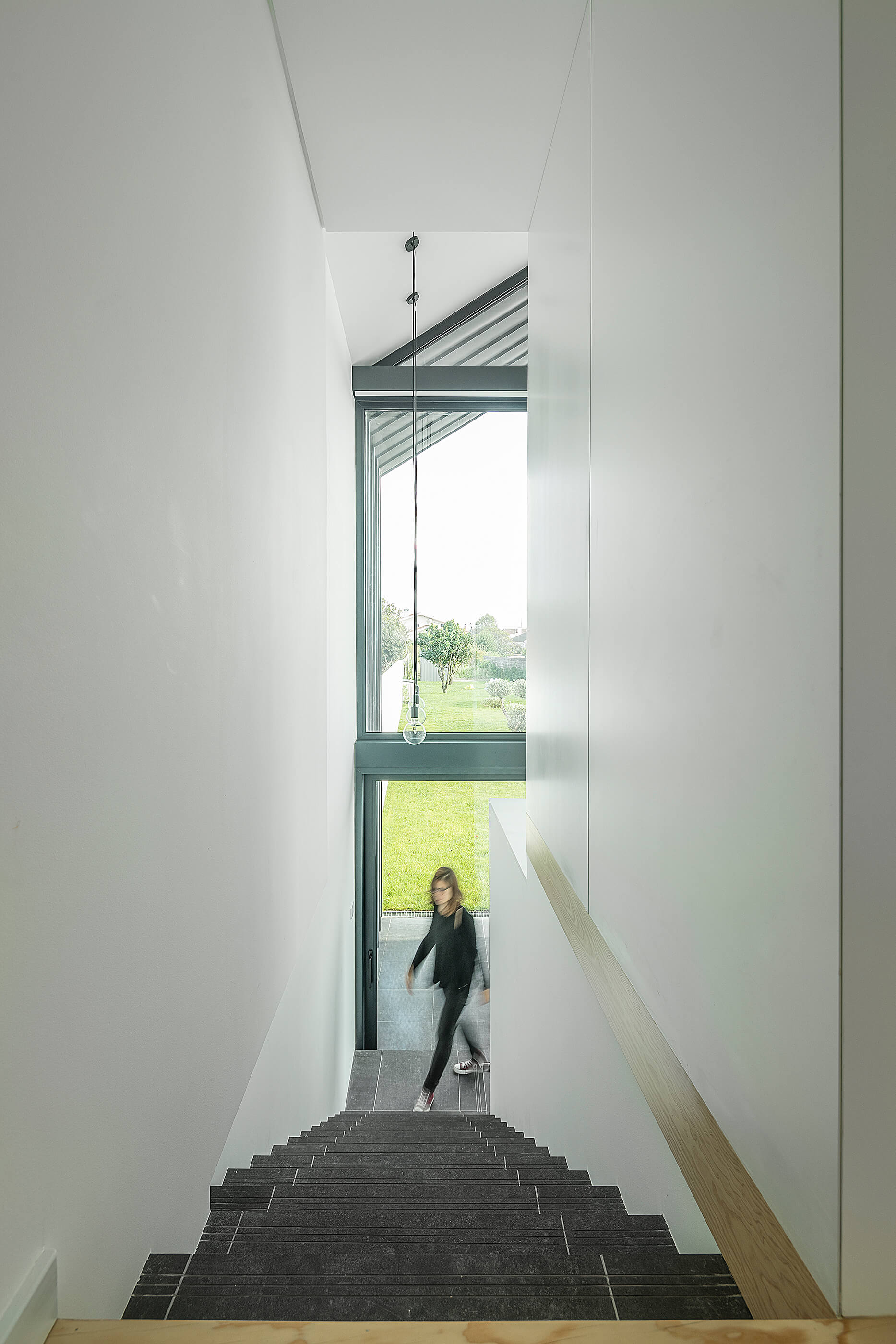 Reportagem Fotografia de arquitectura portuguesa fotografo Ivo tavares studio projecto reabilitação casa do arco do atelier Frari