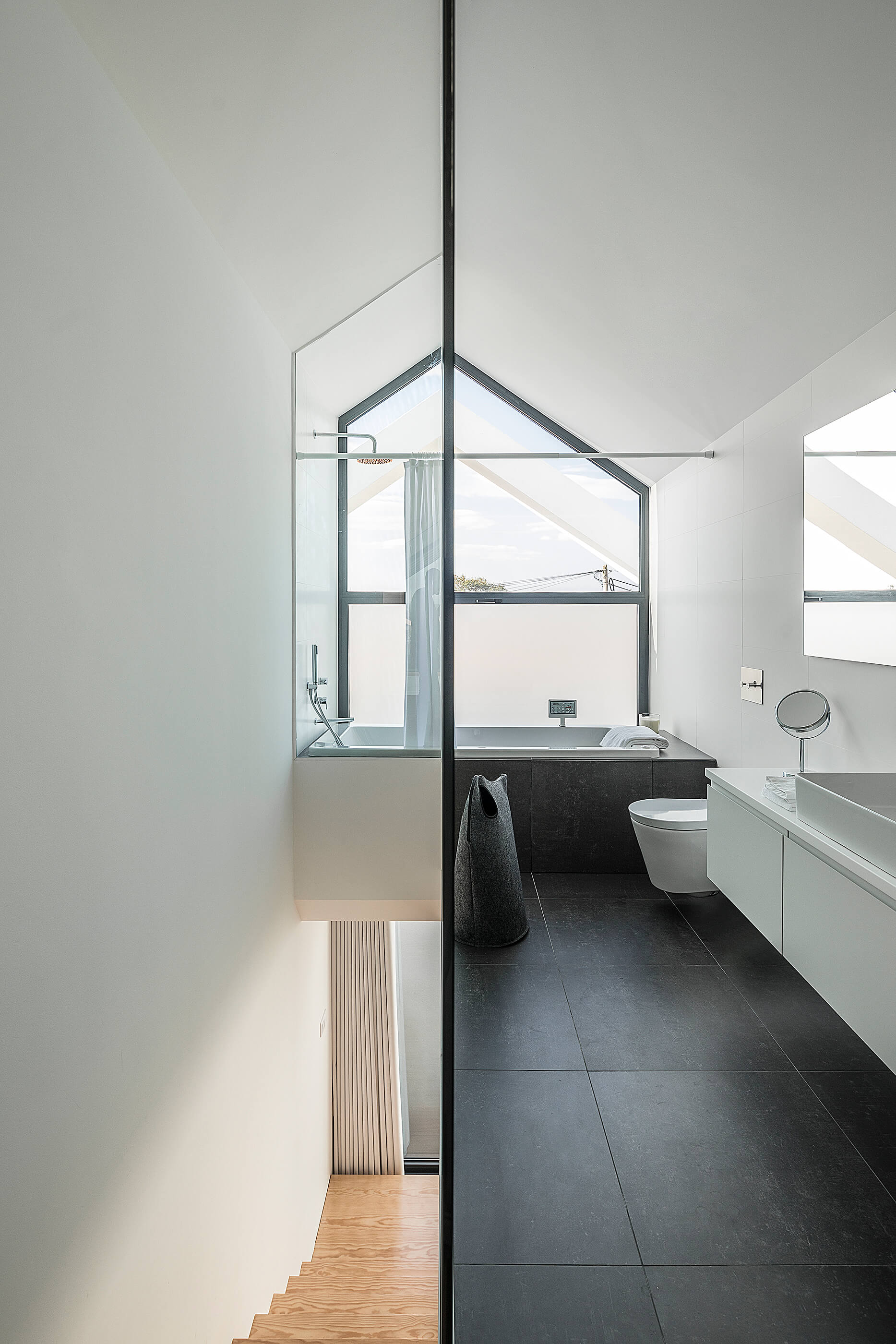 Reportagem Fotografia de arquitectura portuguesa fotografo Ivo tavares studio projecto reabilitação casa do arco do atelier Frari