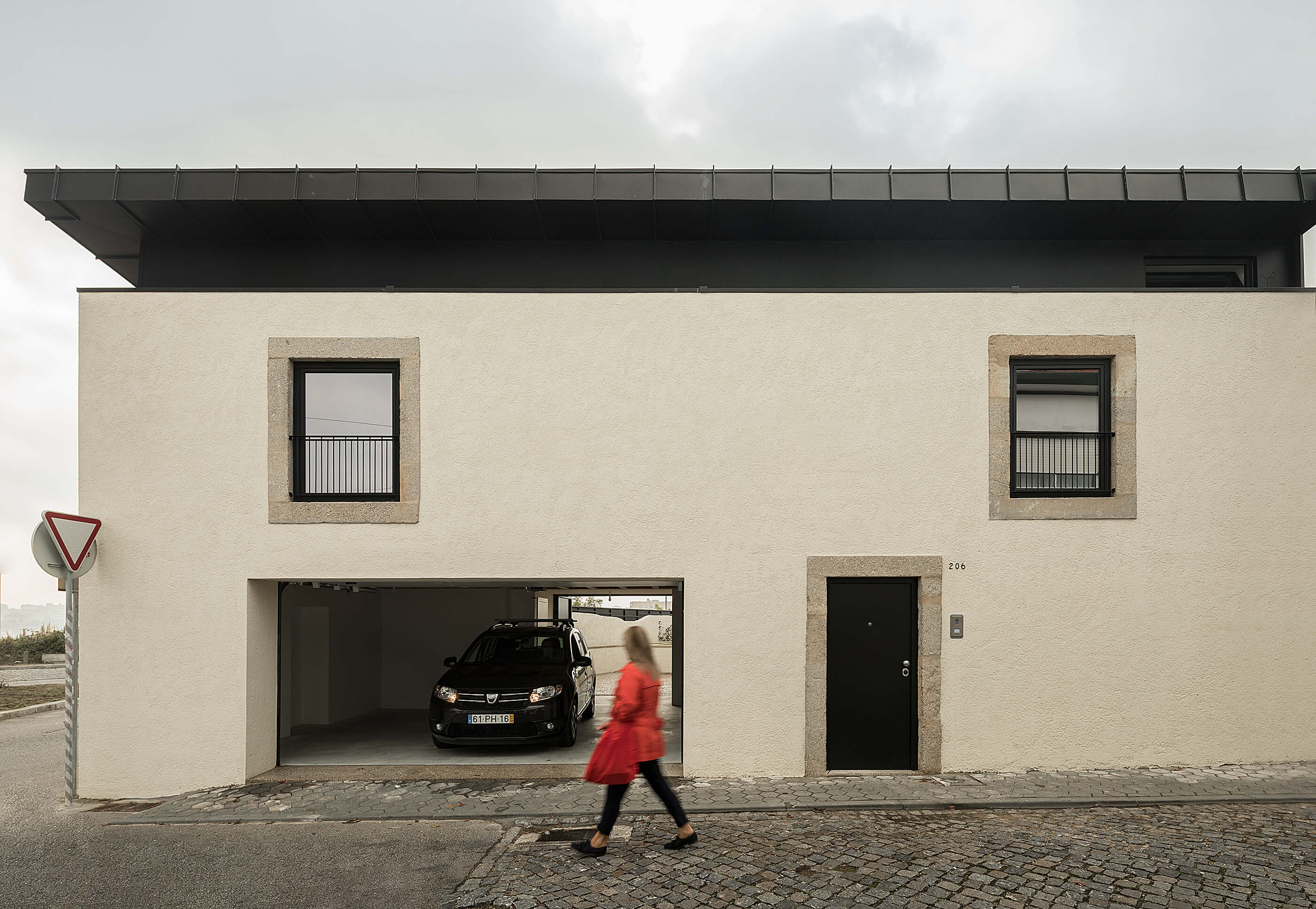 Reportagem Fotografia de arquitectura portuguesa fotografo Ivo tavares studio projecto Casa Santa Marinha de Paulo Moreira Architecture.
