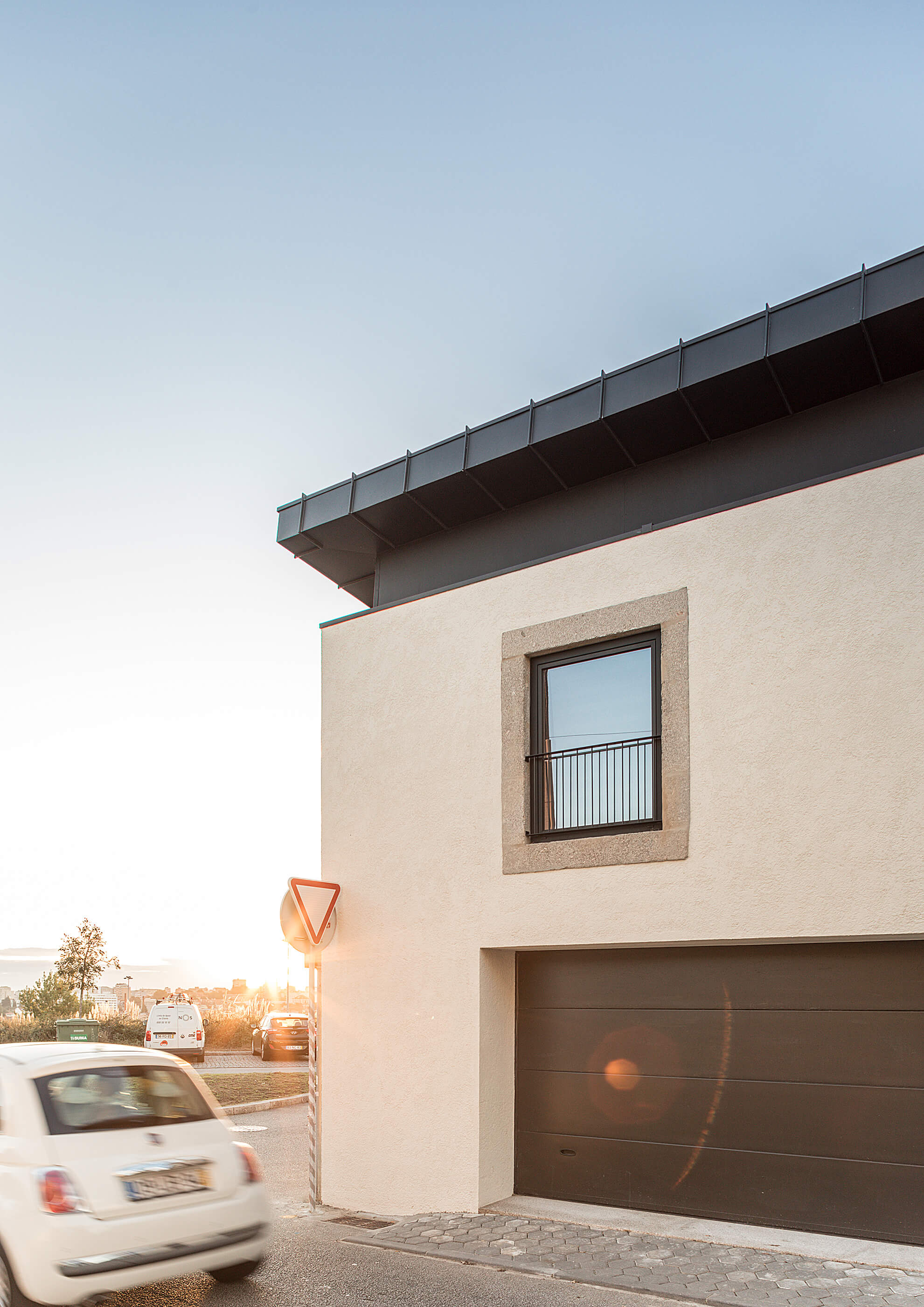 Reportagem Fotografia de arquitectura portuguesa fotografo Ivo tavares studio projecto Casa Santa Marinha de Paulo Moreira Architecture.