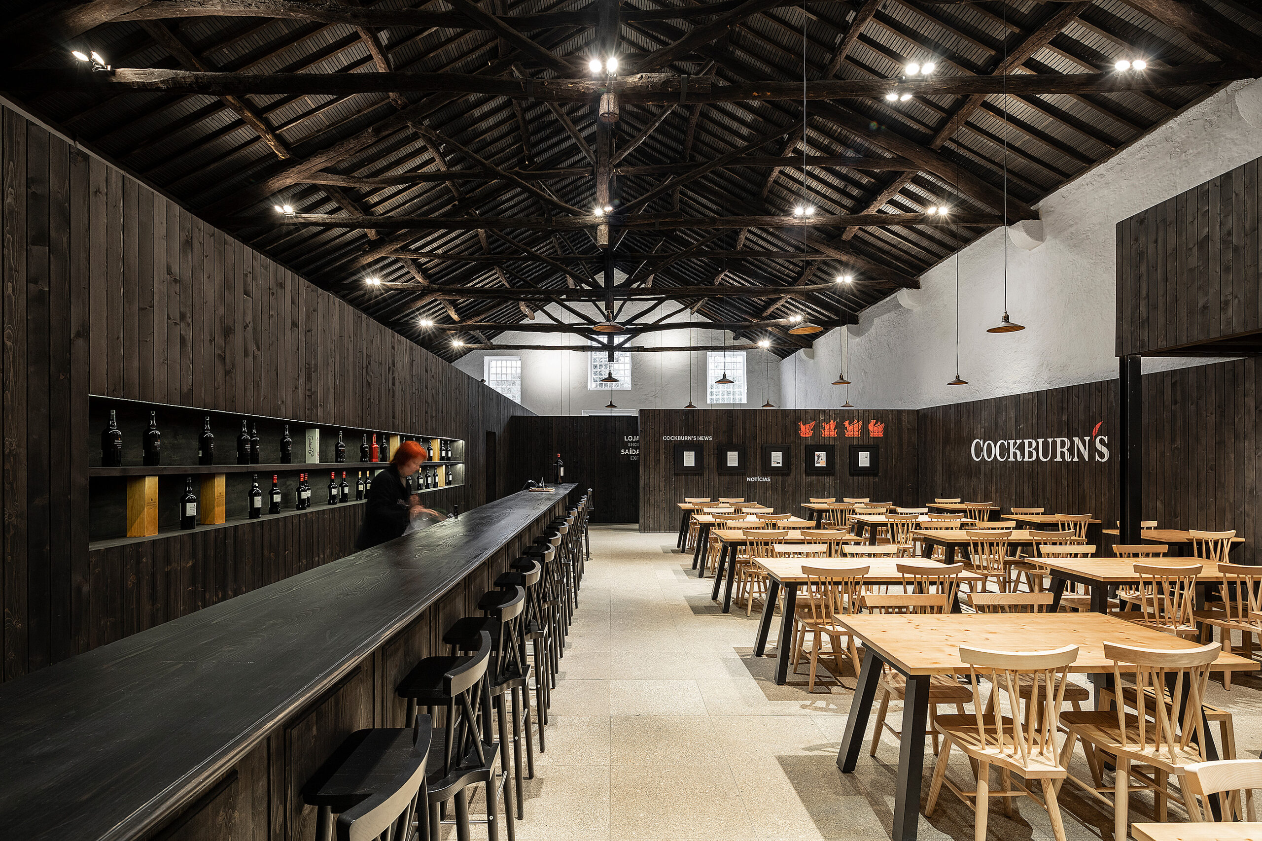 Reportagem Fotografia De Arquitectura Portuguesa Fotografo Ivo Tavares Studio Caves Cockburns Do Atelier P06