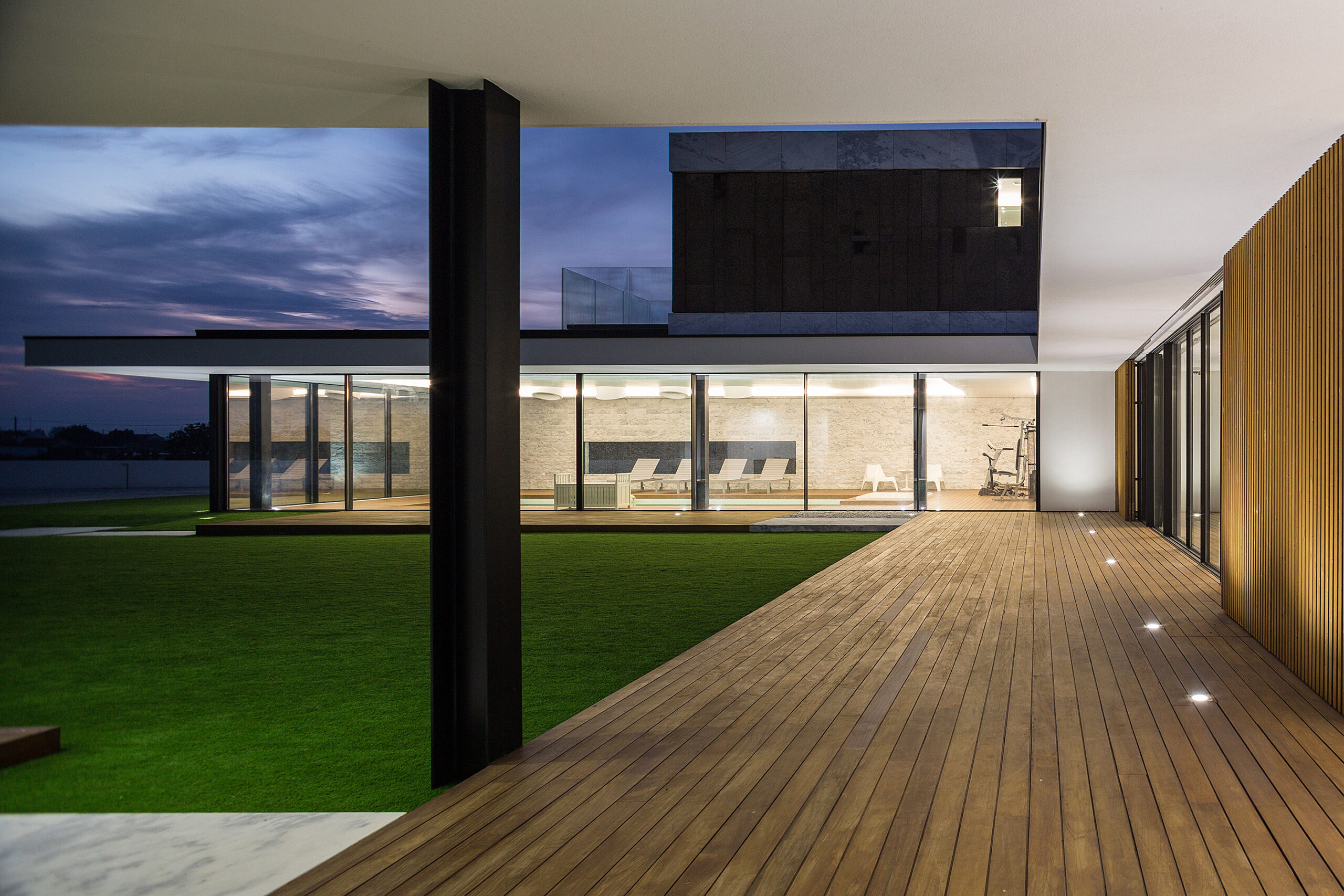Reportagem Fotografia De Arquitectura Portuguesa Fotografo Ivo Tavares Studio Casa privada do atelier Risco Singular