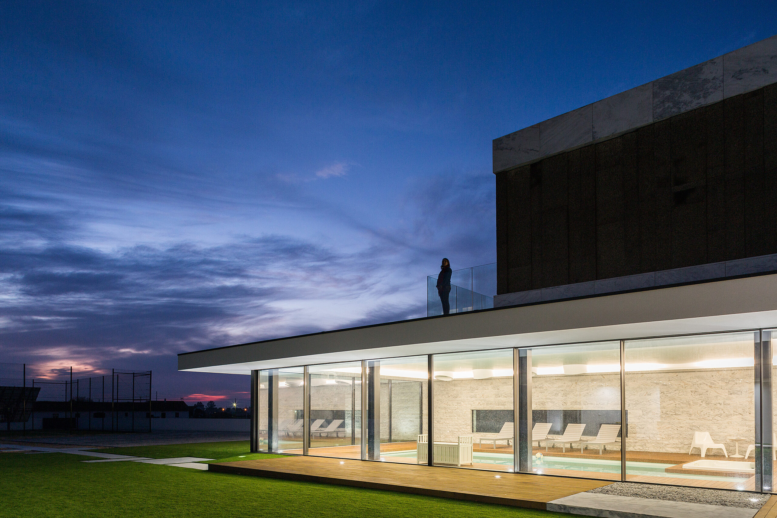 Reportagem Fotografia De Arquitectura Portuguesa Fotografo Ivo Tavares Studio Casa privada do atelier Risco Singular