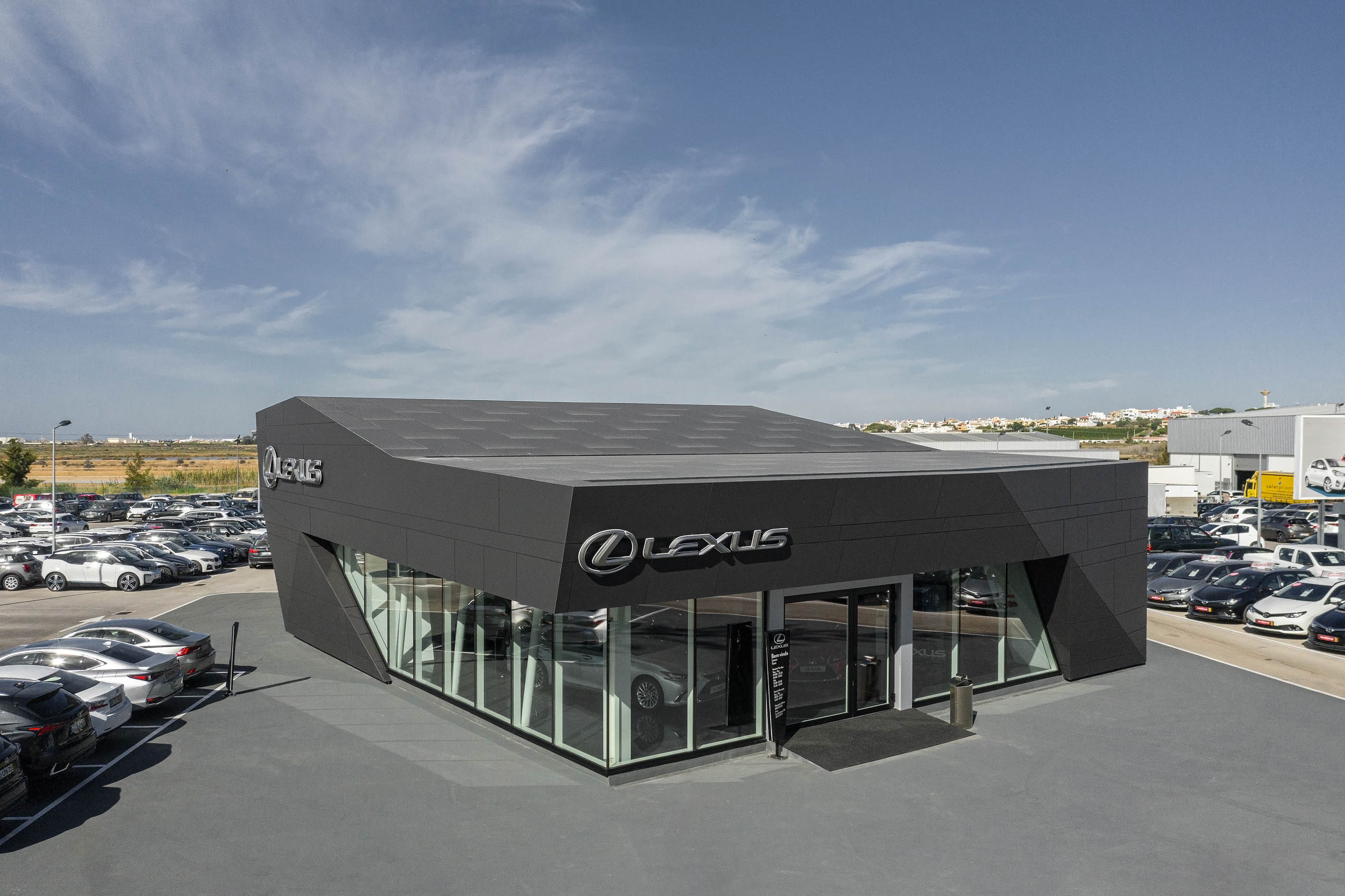 Lexus Faro Do Atelier De Arquitetura Rarcon do fotografo Ivo Tavares Studio