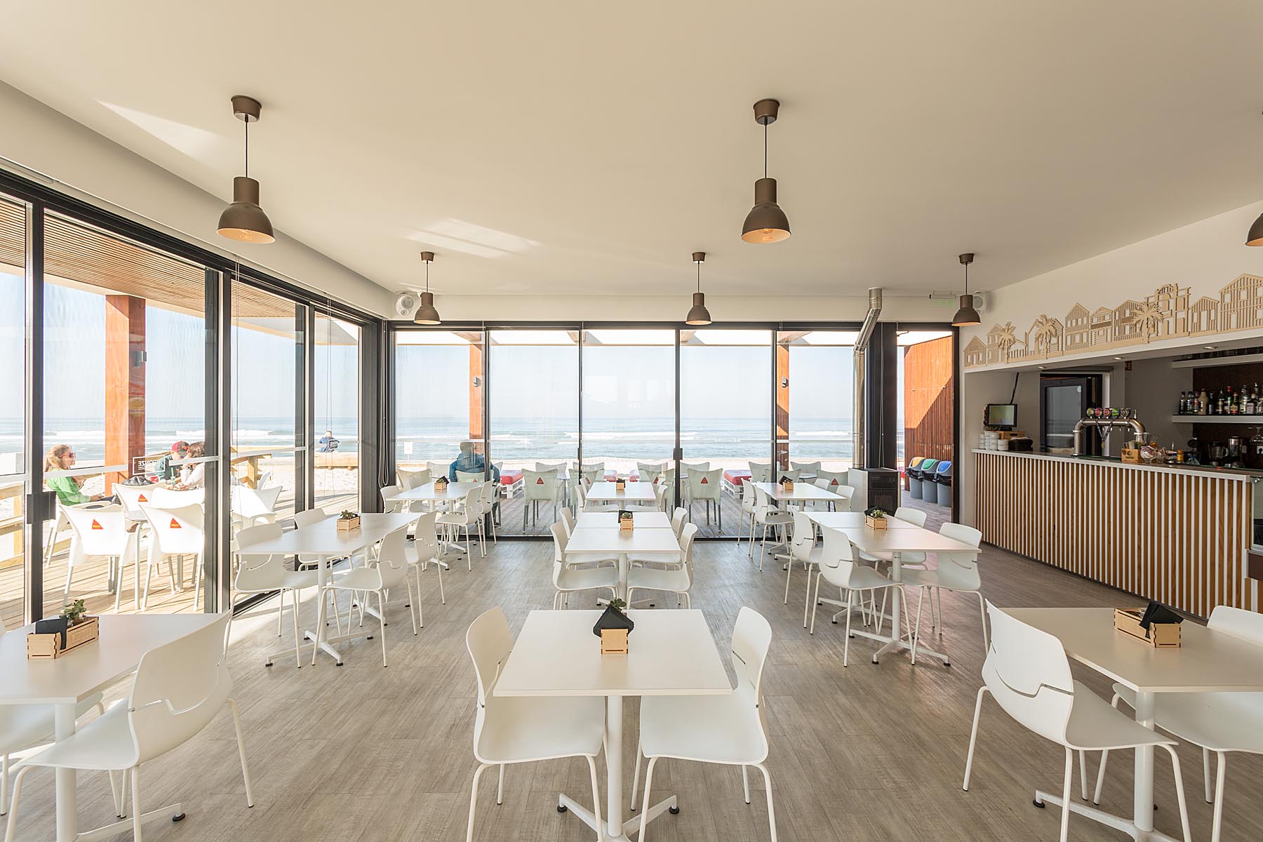 Bar De Praia Bonze Na Costa Nova Em Ílhavo Do Atelier De Arquit