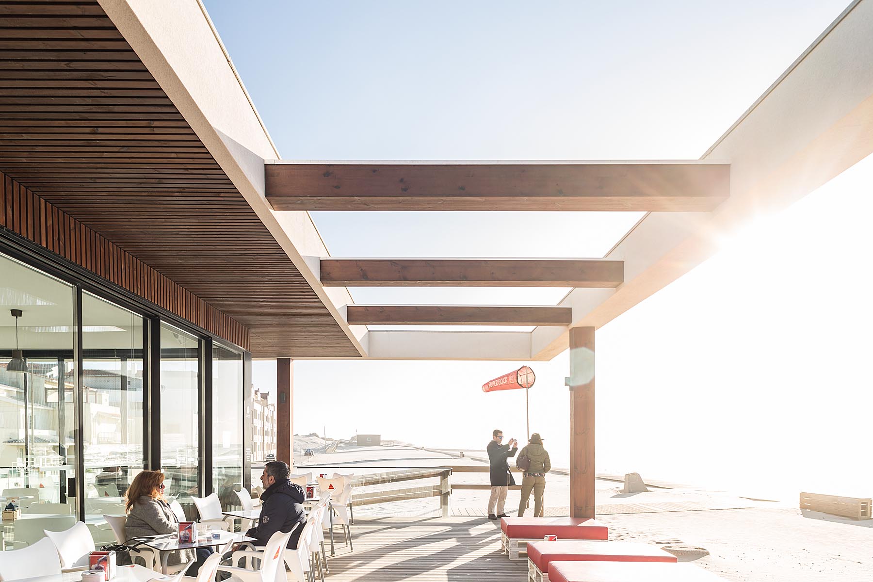 Bar De Praia Bonze Na Costa Nova Em Ílhavo Do Atelier De Arquit