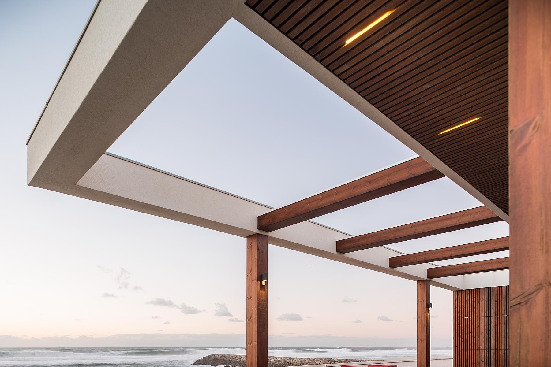 Bar De Praia Bonze Na Costa Nova Em Ílhavo Do Atelier De Arquit