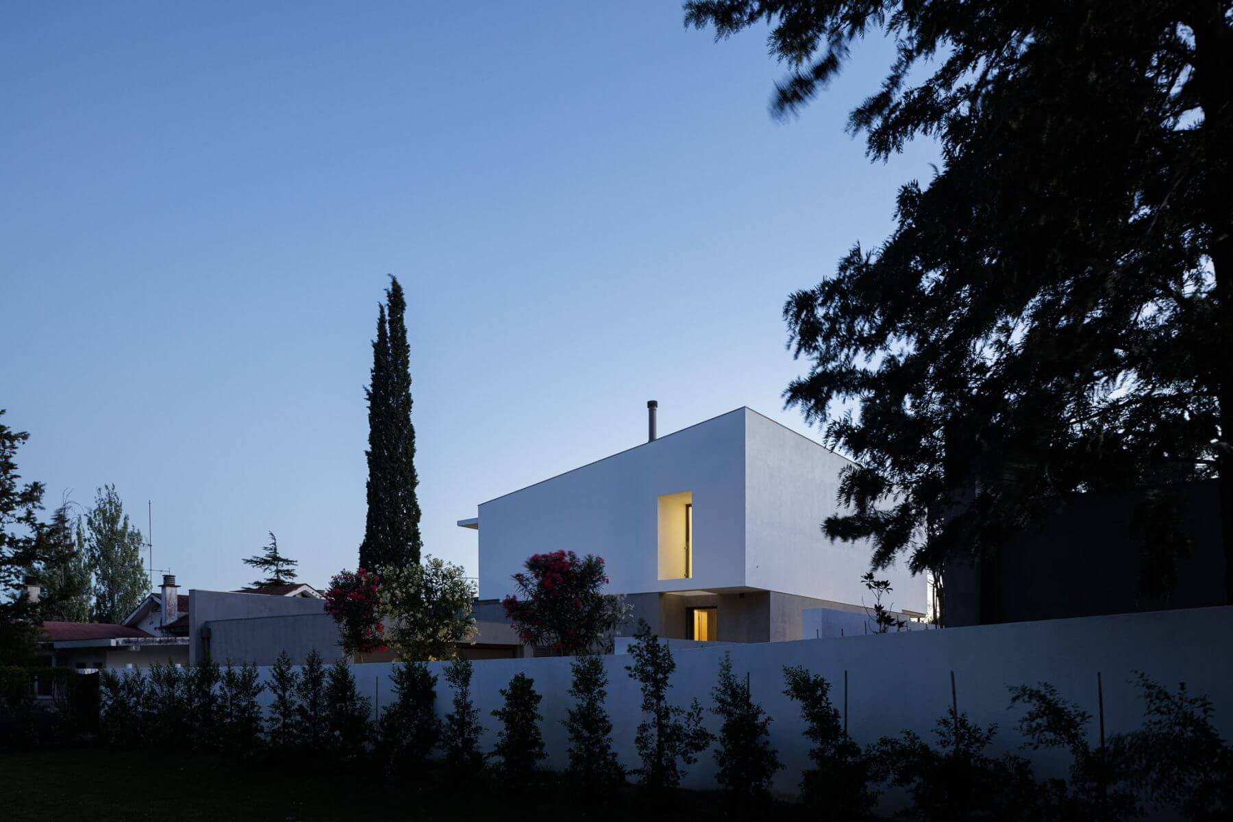 Casa do Pinhal em Lisboa com Arquitectura PK Arquitectos e fotog