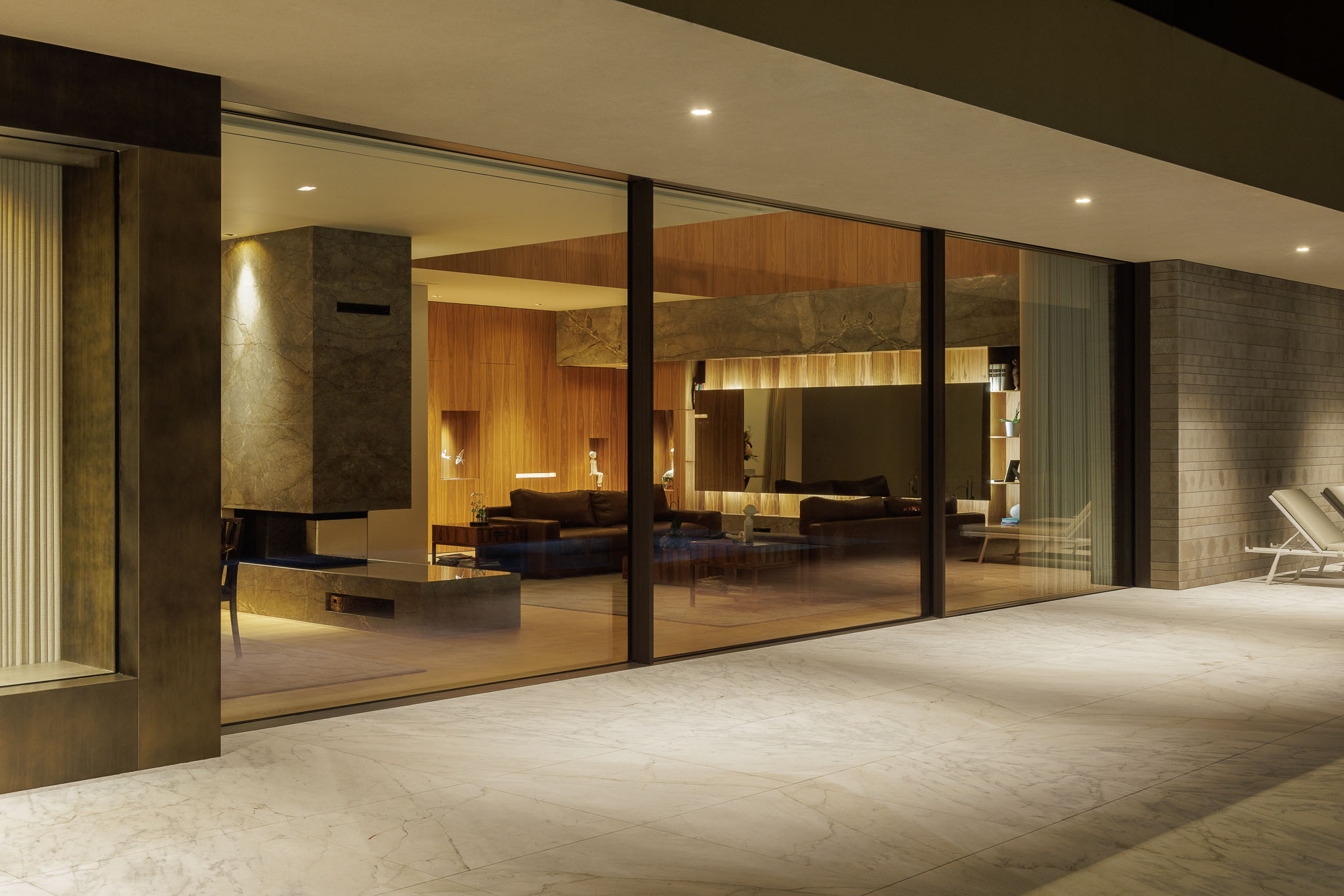 Casa D em Braga com Arquitectura LDARQ e fotografias de Ivo Tava