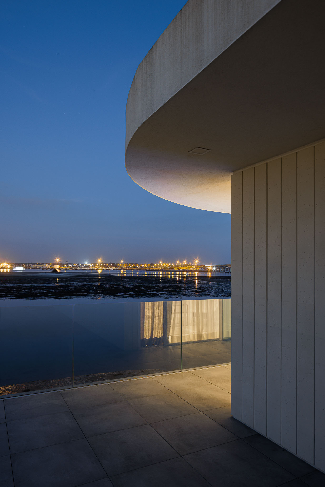 Moradia J2 em ílhavo com Arquitectura Rui Rosmaninho e fotograf