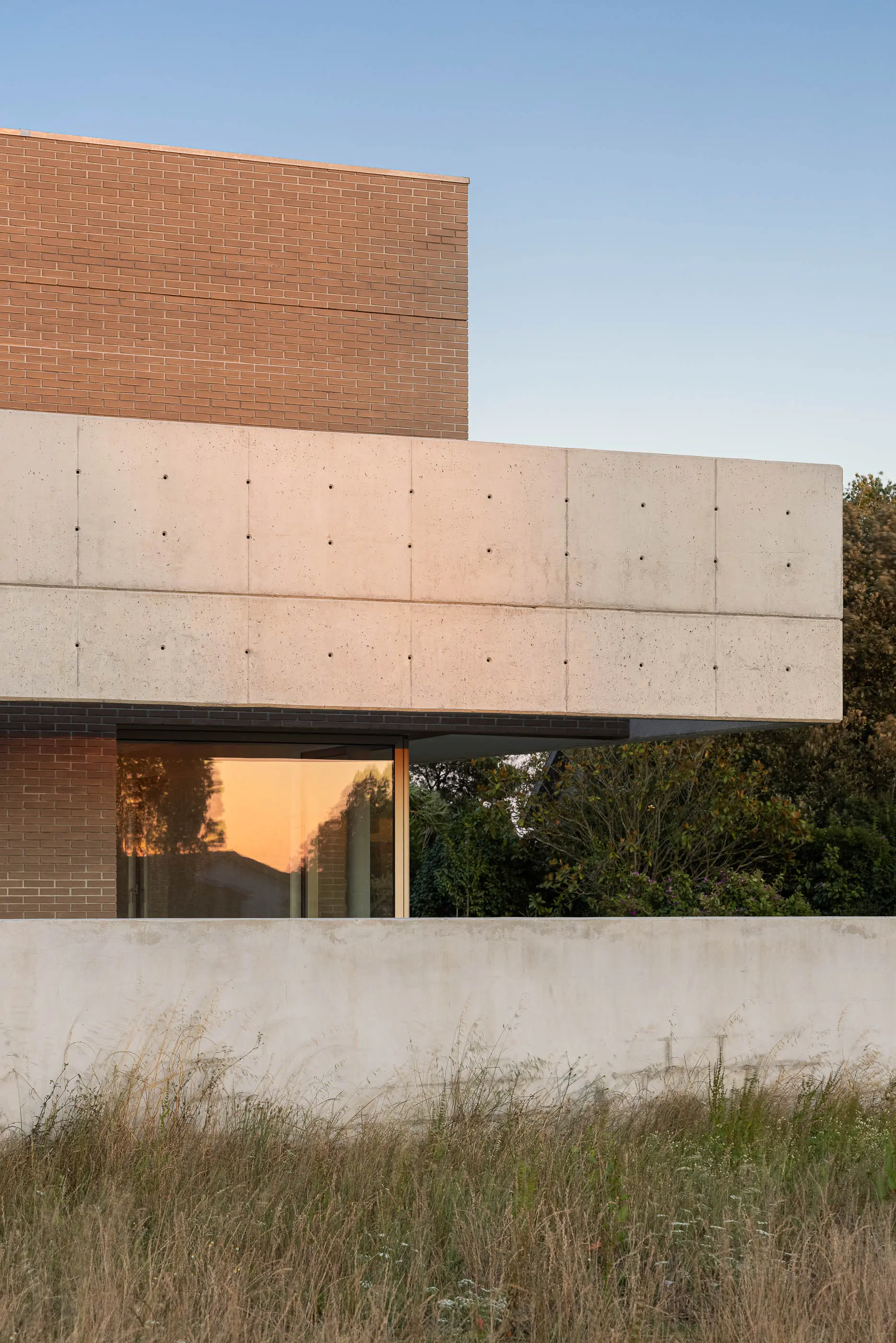Casa HC em Aveiro de Sonia Cruz Arquitectura e fotografias de Ivo Tavares Studio