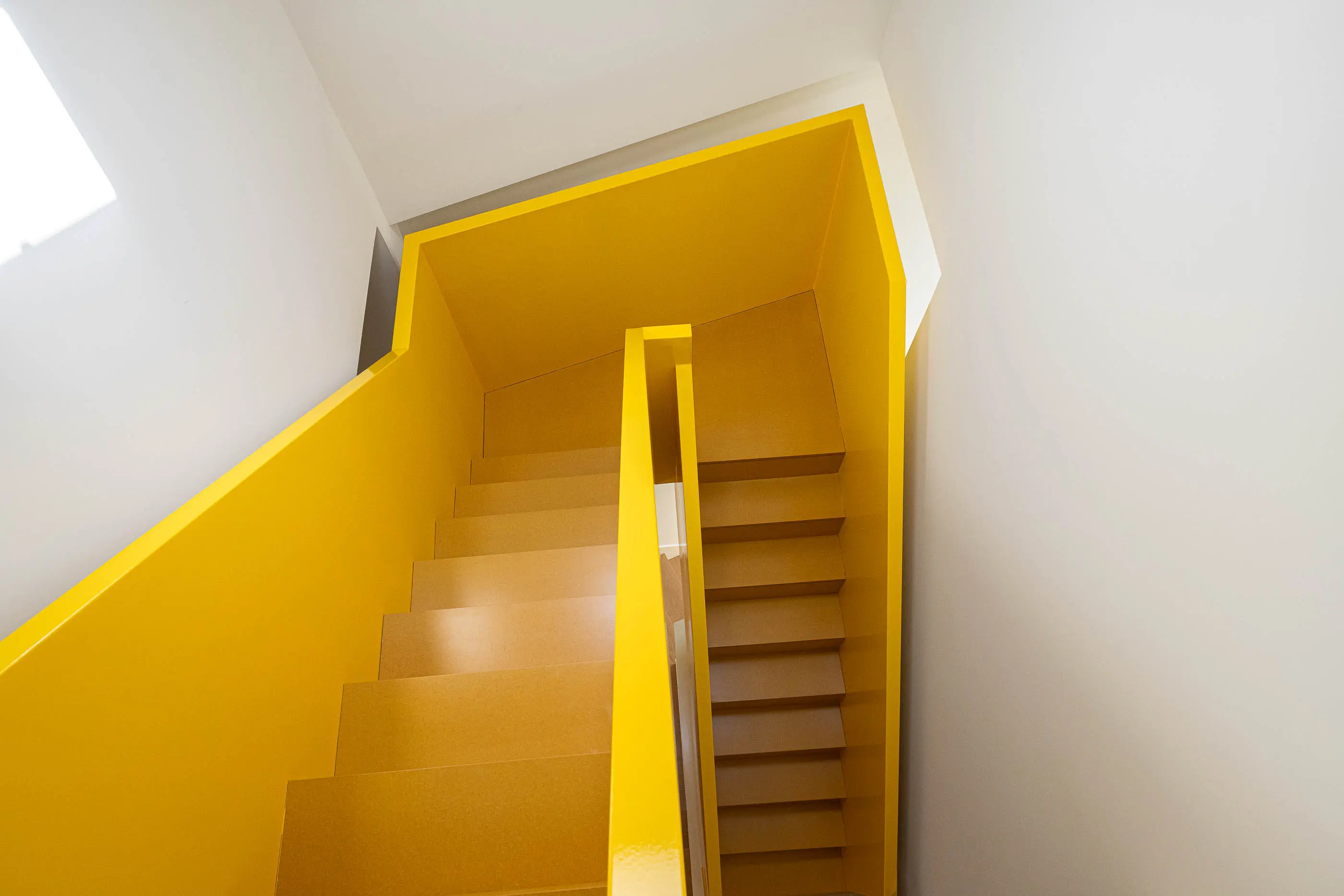 Edificio A'Mar com arquitetura REM'A e fotograafia Ivo Tavares Studio