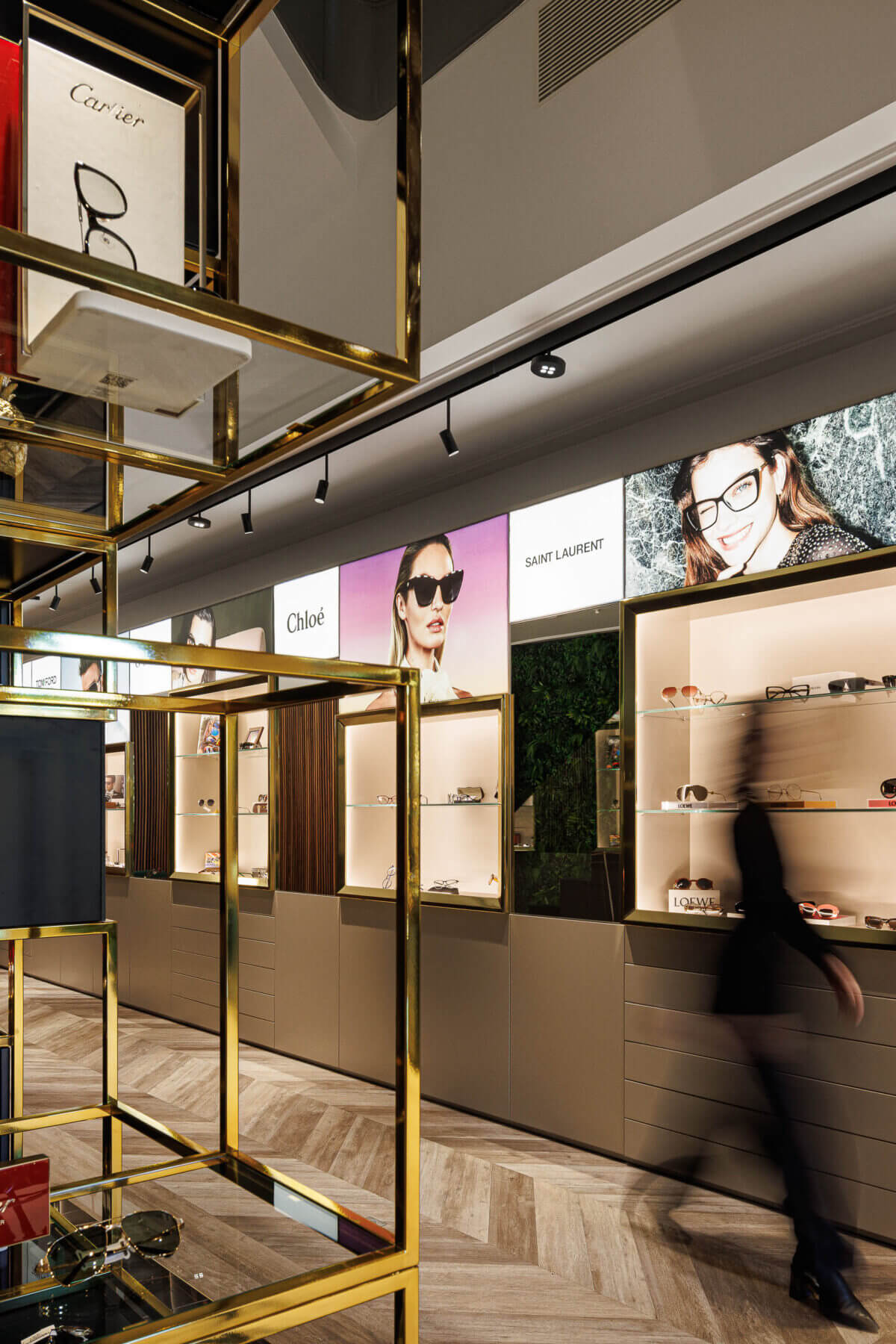 Jorge Oculista Braga com arquitetura Inception Architects e fotografia Ivo Tavares