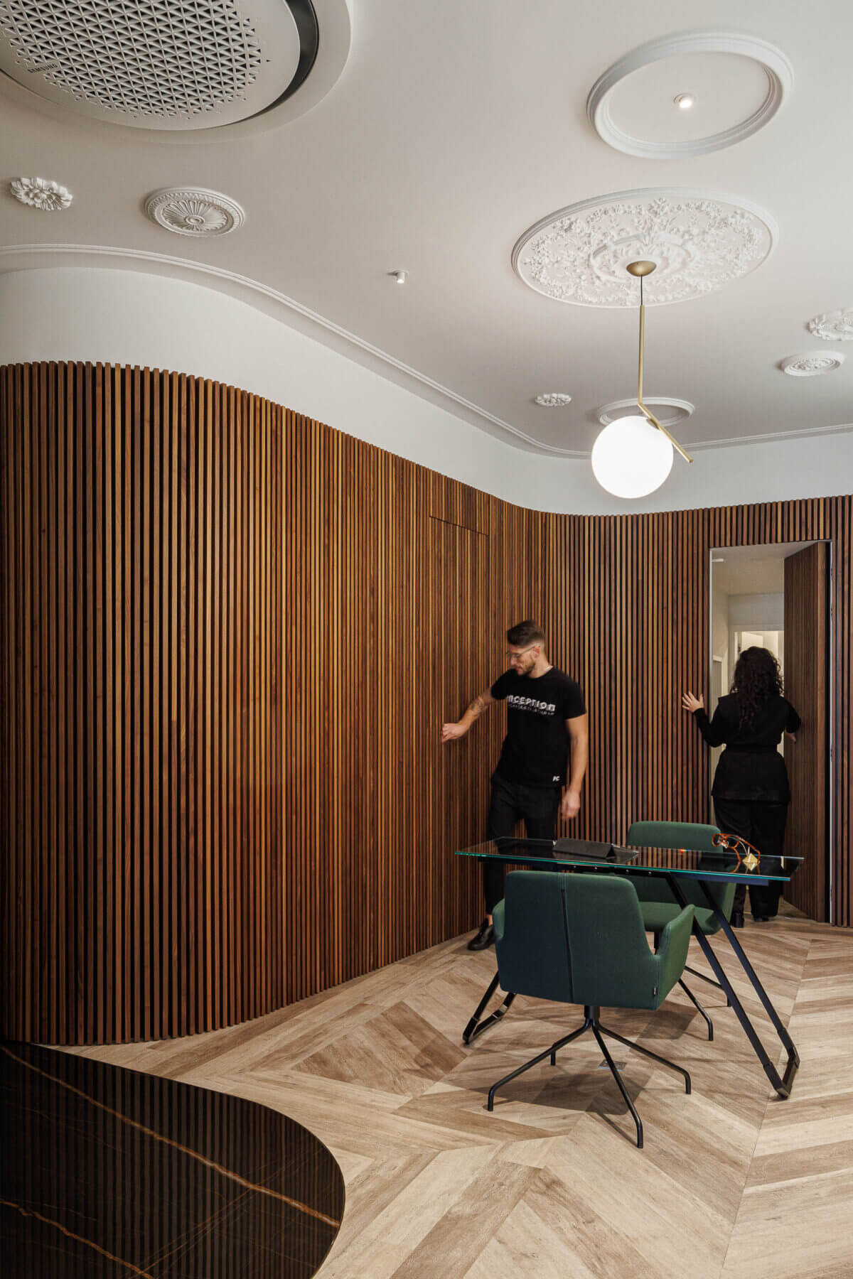 Jorge Oculista Braga com arquitetura Inception Architects e fotografia Ivo Tavares