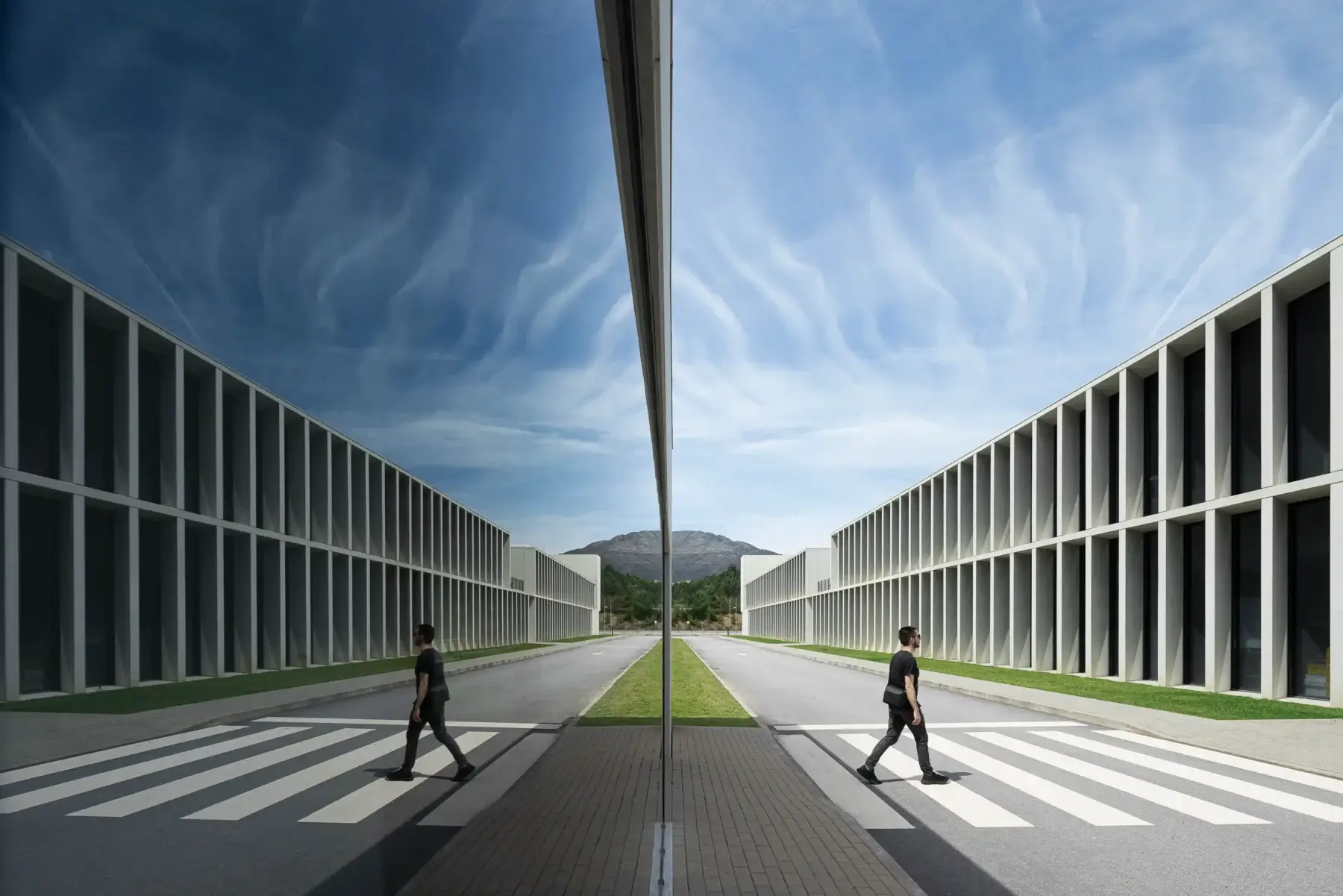 Edificio Industrial BWII arquitetura Multiprojectus e fotografia