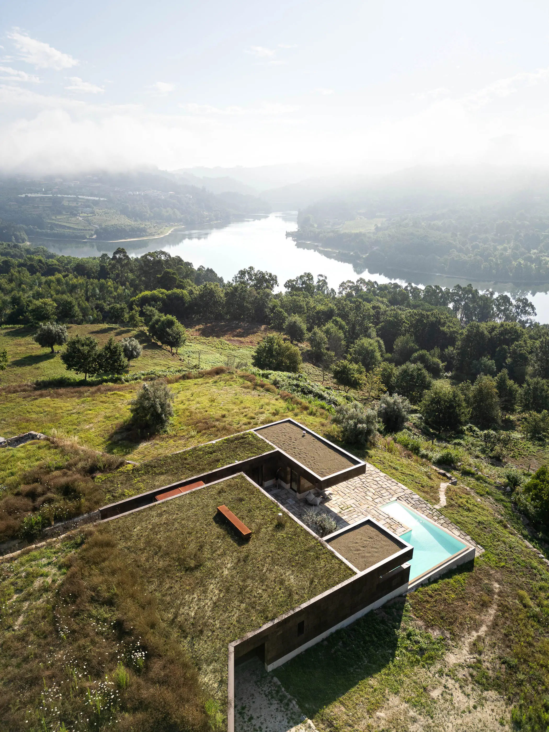 Casa da Levada arquitetura Tsou Arquitectos e fotografia Ivo Tavares