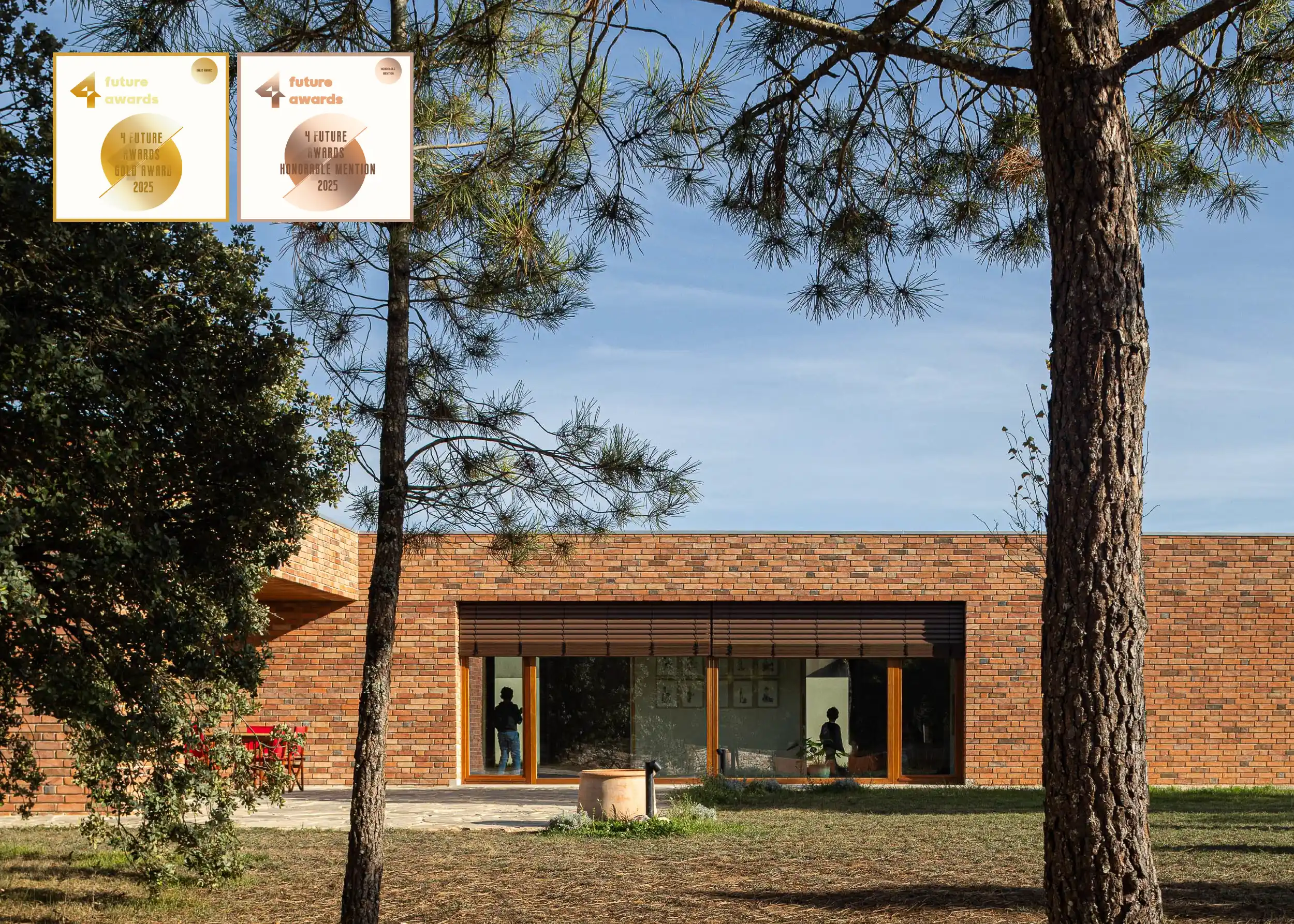 João Pedro Pedrosa - Arquitectos premiado com Gold Award 2025 e Menção Honrosa nos 4Future Awards arquitetura MAT Arquitetura e Interiores 4 future awards - casa na lameira - joão pedro pedrosa arquitectos