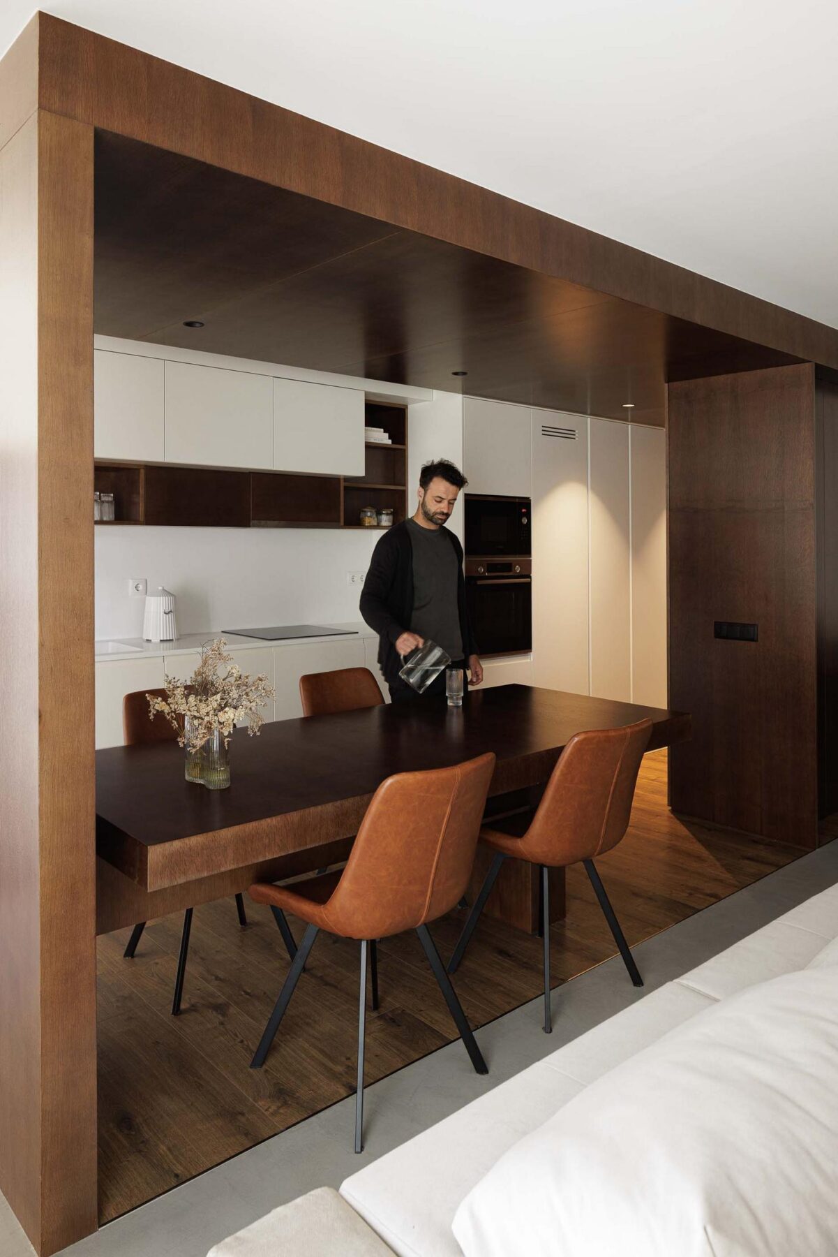 APARTAMENTO FP com arquitetura ARQUITECTOS RT e fotografia Ivo Tavares