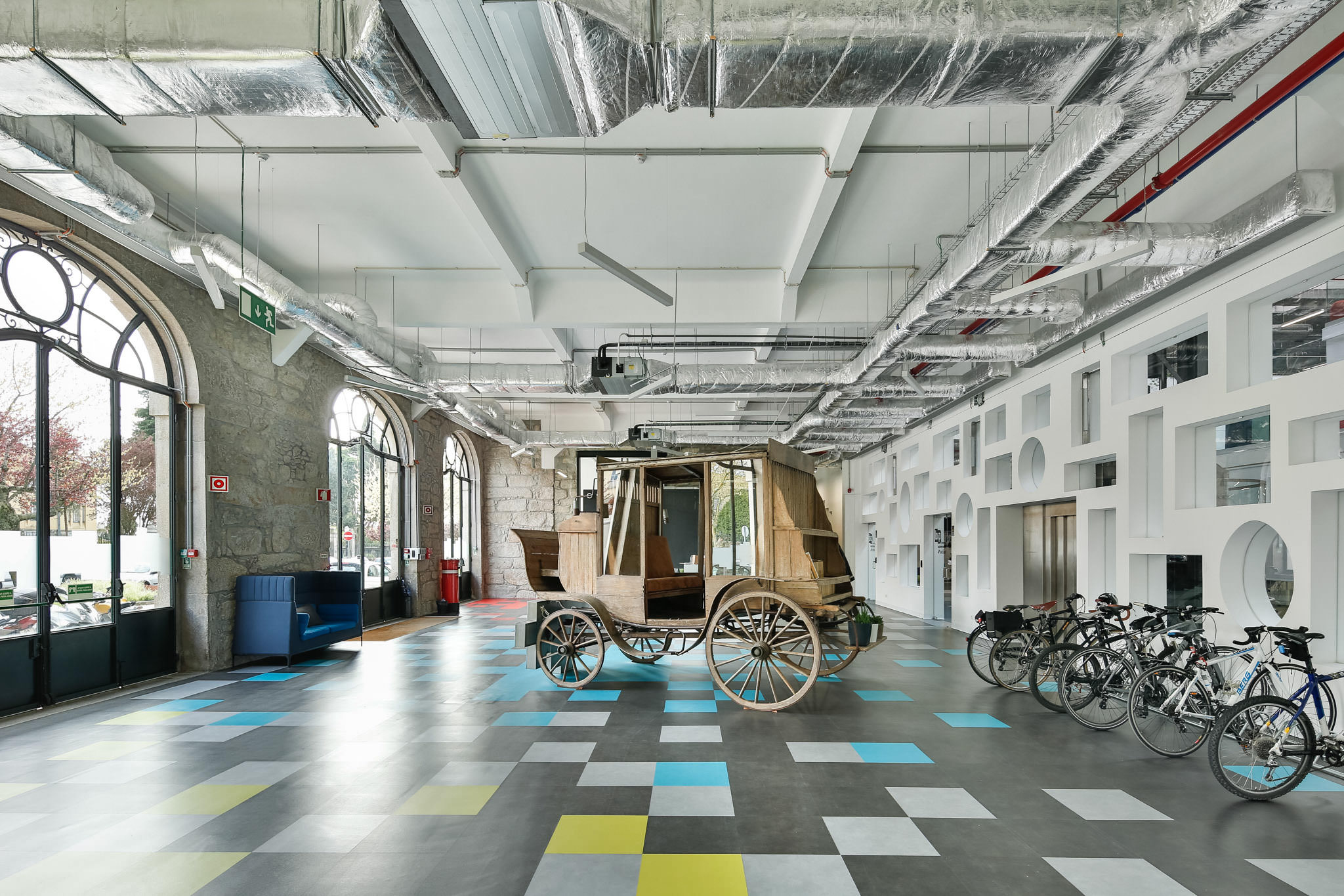 Reportagem Fotografia De Arquitectura Portuguesa Fotografo Ivo Tavares Studio Escritorios Blip De Inception Architects.