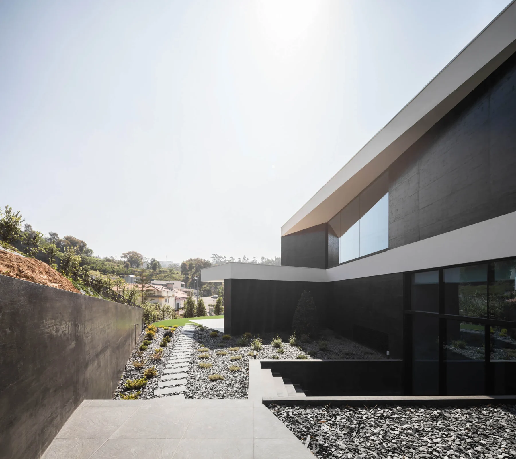 Casa do rio — Mutant Architecture and Design em Gondomar | Fotografia de Arquitetura Ivo Tavares